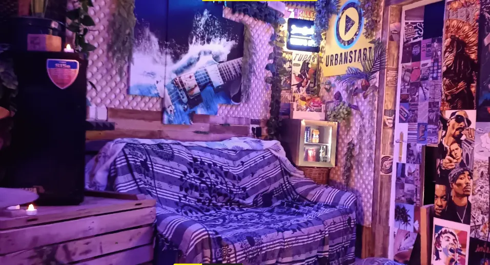 Sofá y zona de descanso de Urbanstart